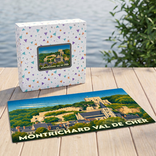 Puzzle souvenir de la ville de Montrichard Val de Cher avec une illustration stylisée et sa boîte assortie.