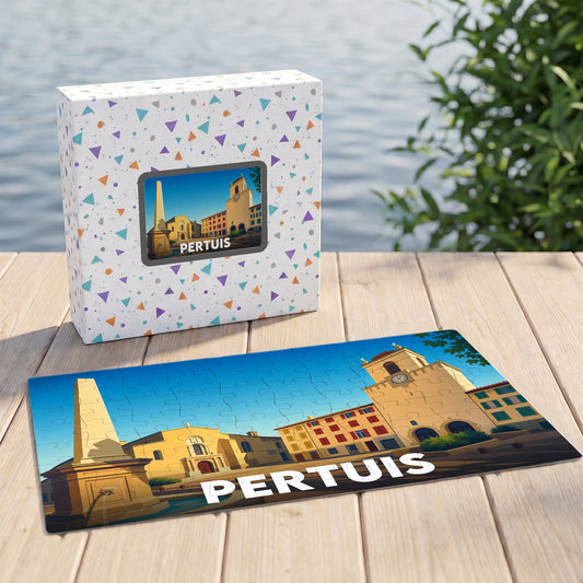Puzzle souvenir de la ville de Pertuis avec une illustration stylisée de son centre historique.