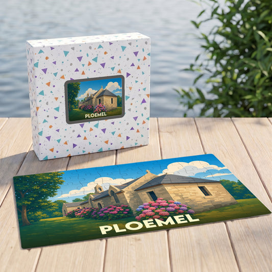 Puzzle souvenir de la ville de Ploemel illustrant une chapelle bretonne entourée d'hortensias.