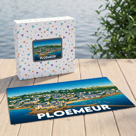 Puzzle souvenir de la ville de Ploemeur avec une illustration stylisée du littoral et de ses habitations.