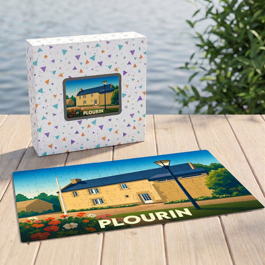 Puzzle souvenir de la ville de Plourin avec une illustration stylisée d'une maison traditionnelle.
