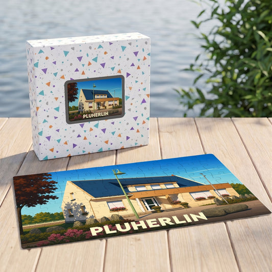 Puzzle souvenir de la ville de Pluherlin avec une illustration stylisée d'une maison traditionnelle.