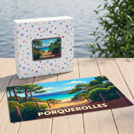 Puzzle souvenir de la ville de Porquerolles avec une illustration stylisée d'un sentier côtier.