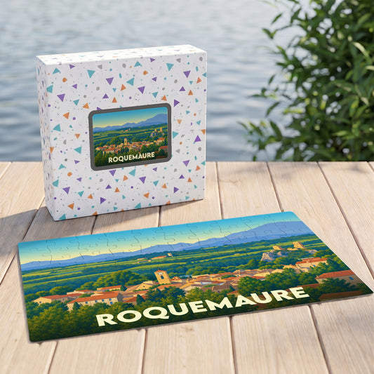 Puzzle souvenir de la ville de Roquemaure avec une illustration paysagère stylisée.