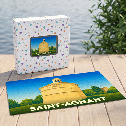 Puzzle souvenir de la ville de Saint-Agnant présentant une illustration stylisée d'un monument local.