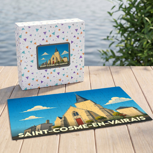 Puzzle souvenir de la ville de Saint-Cosme-en-Vairais représentant une illustration stylisée de son église.