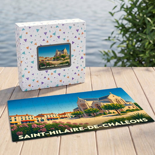 Puzzle souvenir de la ville de Saint-Hilaire-de-Chaléons avec une illustration stylisée de son église et de son centre-bourg.