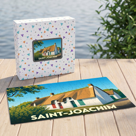 Puzzle souvenir de la ville de Saint-Joachim représentant une maison traditionnelle à toit de chaume.