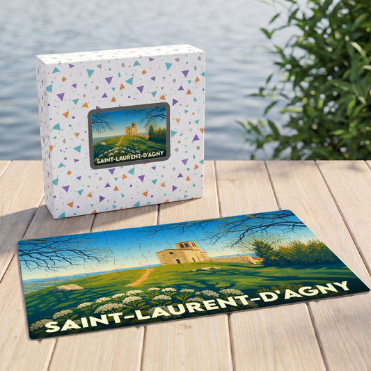 Puzzle souvenir de la ville de Saint-Laurent-d'Agny représentant une illustration stylisée de sa chapelle.