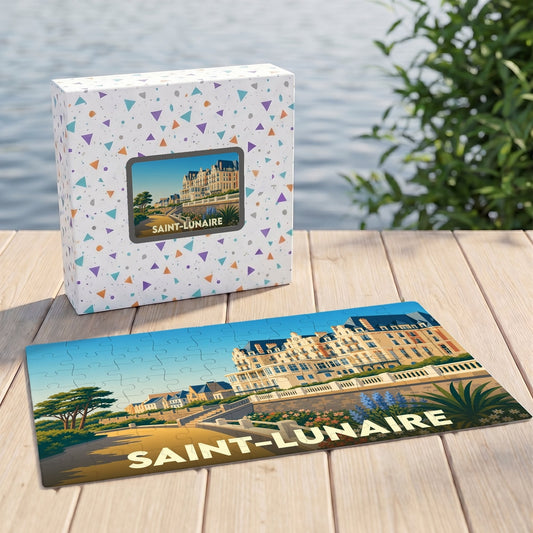Puzzle souvenir de la ville de Saint-Lunaire avec une illustration stylisée d'un grand hôtel côtier.