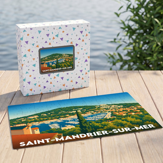 Puzzle souvenir de Saint-Mandrier-sur-Mer illustrant son port et ses collines dans un style rétro.