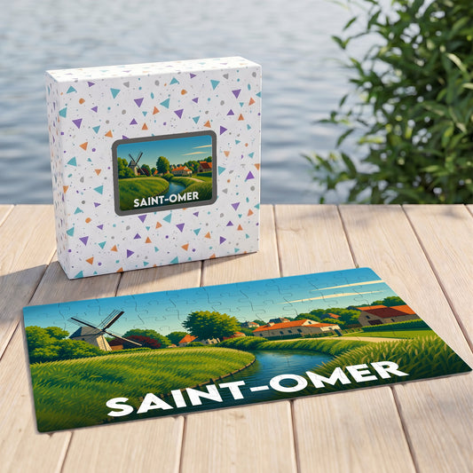 Puzzle souvenir de la ville de Saint-Omer avec une illustration stylisée d'un paysage de marais et de moulins.