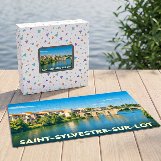 Puzzle souvenir de la ville de Saint-Sylvestre-sur-Lot avec une illustration de son pont et de ses quais.