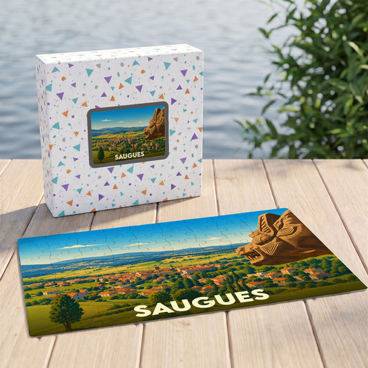 Puzzle souvenir de la ville de Saugues avec une illustration stylisée de son paysage et de sa bête légendaire.