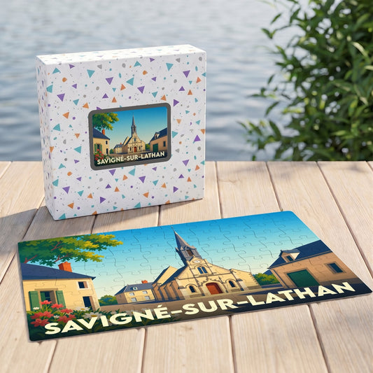 Puzzle souvenir de la ville de Savigné-sur-Lathan avec une illustration stylisée et colorée.
