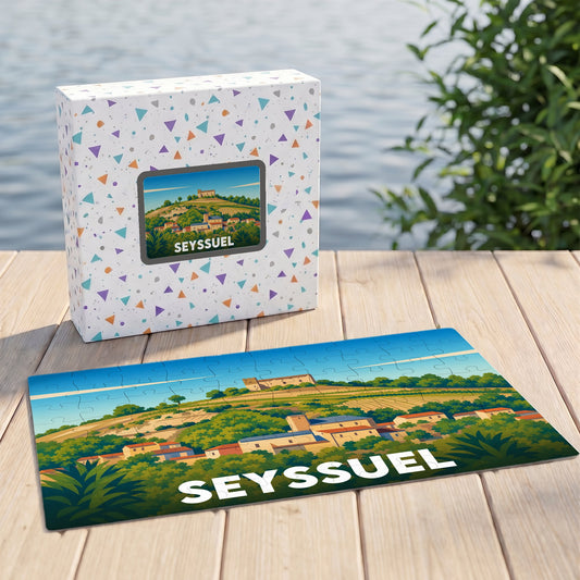 Puzzle souvenir de la ville de Seyssuel représentant un paysage vallonné et ensoleillé dans un style illustré.