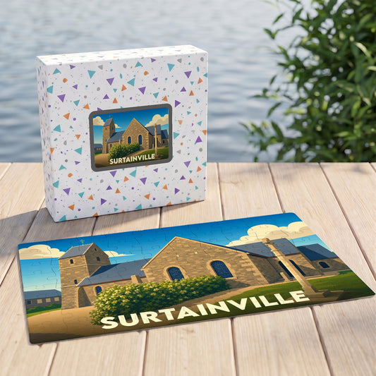 Puzzle souvenir de la ville de Surtainville avec une illustration stylisée de son église et de son monument.