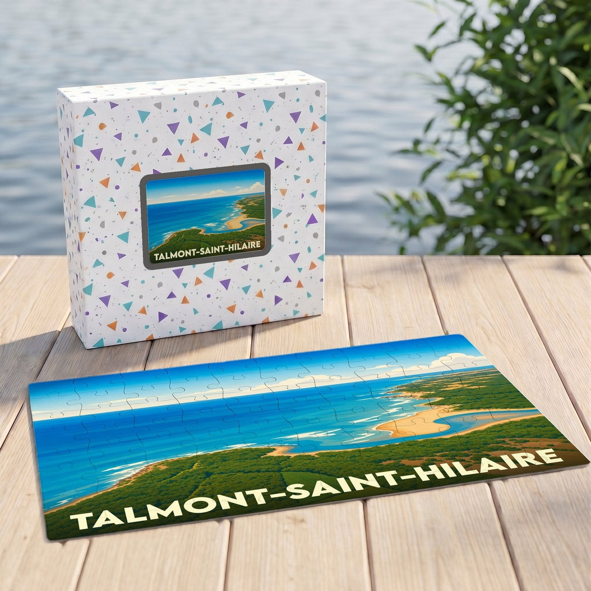Puzzle souvenir de la ville de Talmont-Saint-Hilaire illustrant un paysage côtier stylisé.