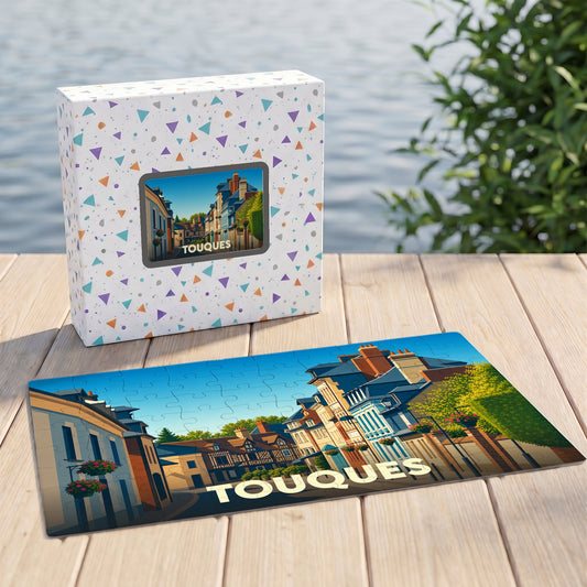 Puzzle souvenir de la ville de Touques avec une illustration stylisée d'une rue typique.