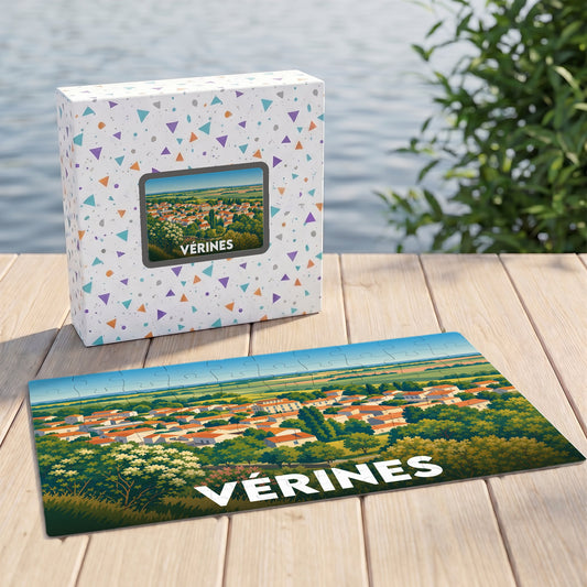 Puzzle souvenir de la ville de Vérines présentant une illustration panoramique stylisée sur sa boîte et ses pièces assemblées.