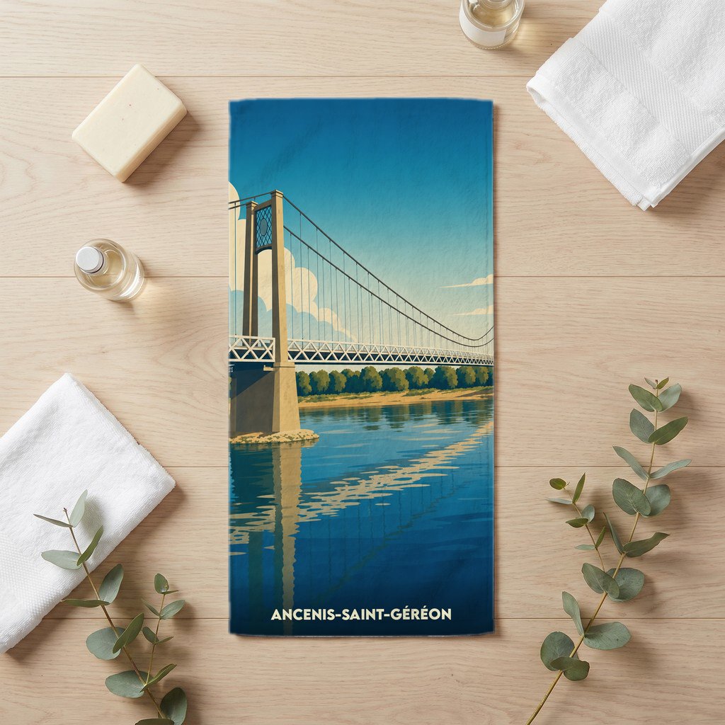 Serviette de bain souvenir de la ville d'Ancenis-Saint-Géréon avec une illustration stylisée de son pont suspendu.