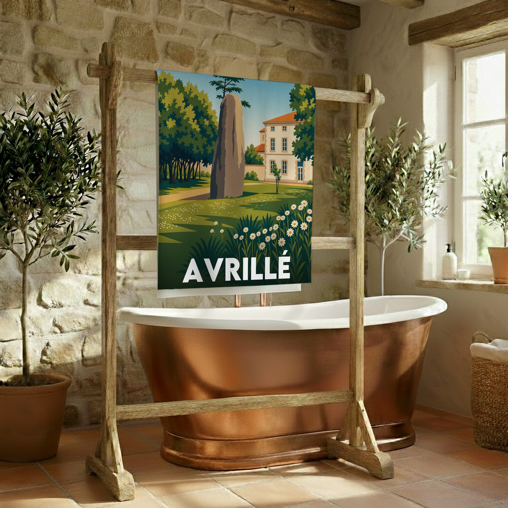 Serviette de bain souvenir de la ville d'Avrillé avec une illustration paysagère stylisée.