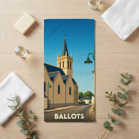 Serviette de bain souvenir de la ville de Ballots avec une illustration stylisée.