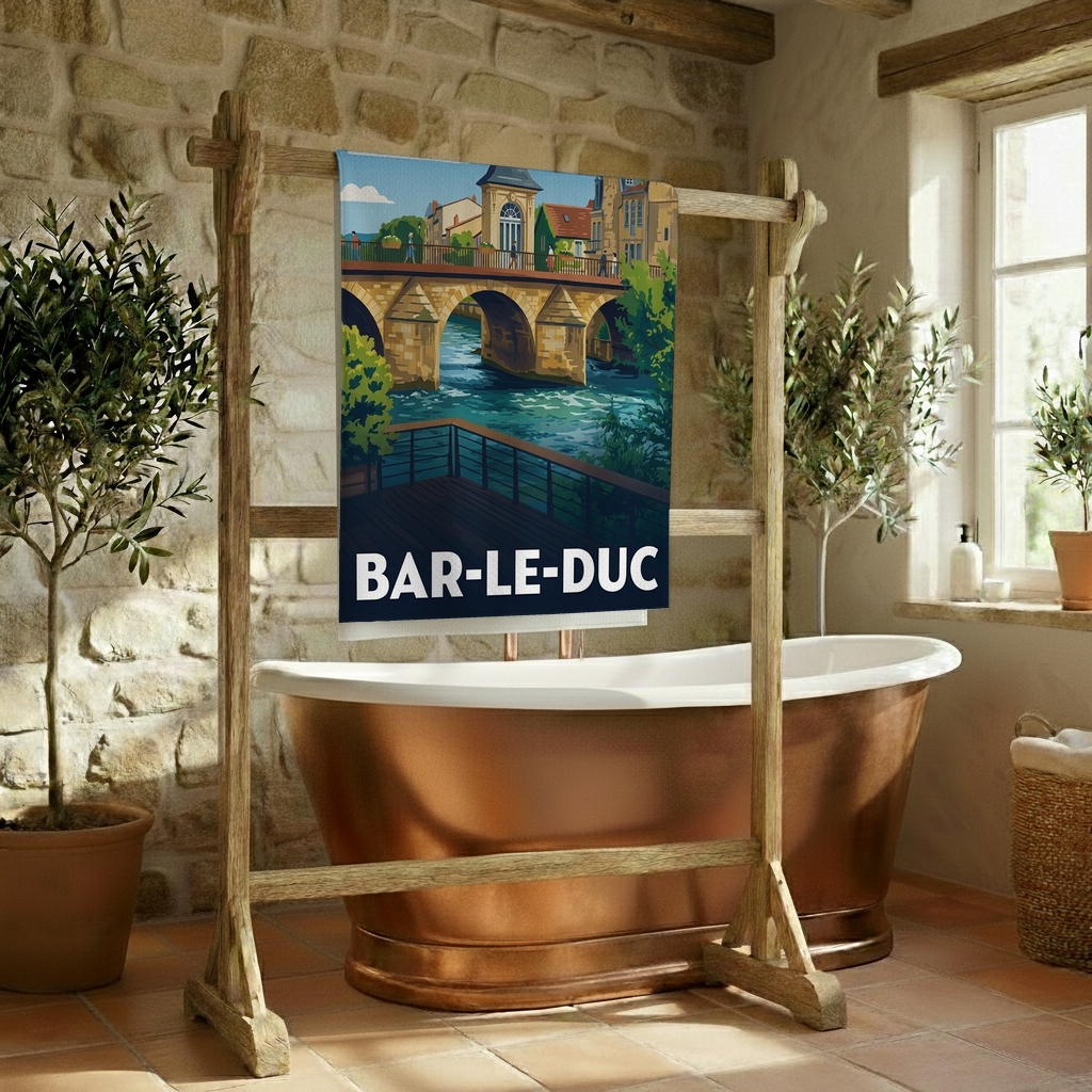 Serviette de bain souvenir de la ville de Bar-le-Duc avec une illustration stylisée.