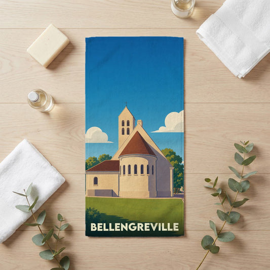 Serviette de bain souvenir de la ville de Bellengreville avec une illustration stylisée de son église.