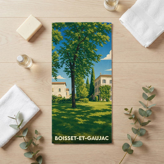 Serviette de bain souvenir de la ville de Boisset-et-Gaujac avec une illustration de paysage champêtre stylisé.