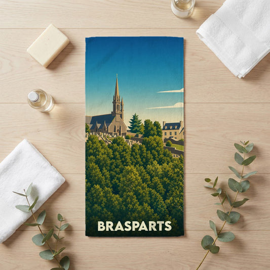 Serviette de bain souvenir de la ville de Brasparts avec une illustration stylisée de son église.
