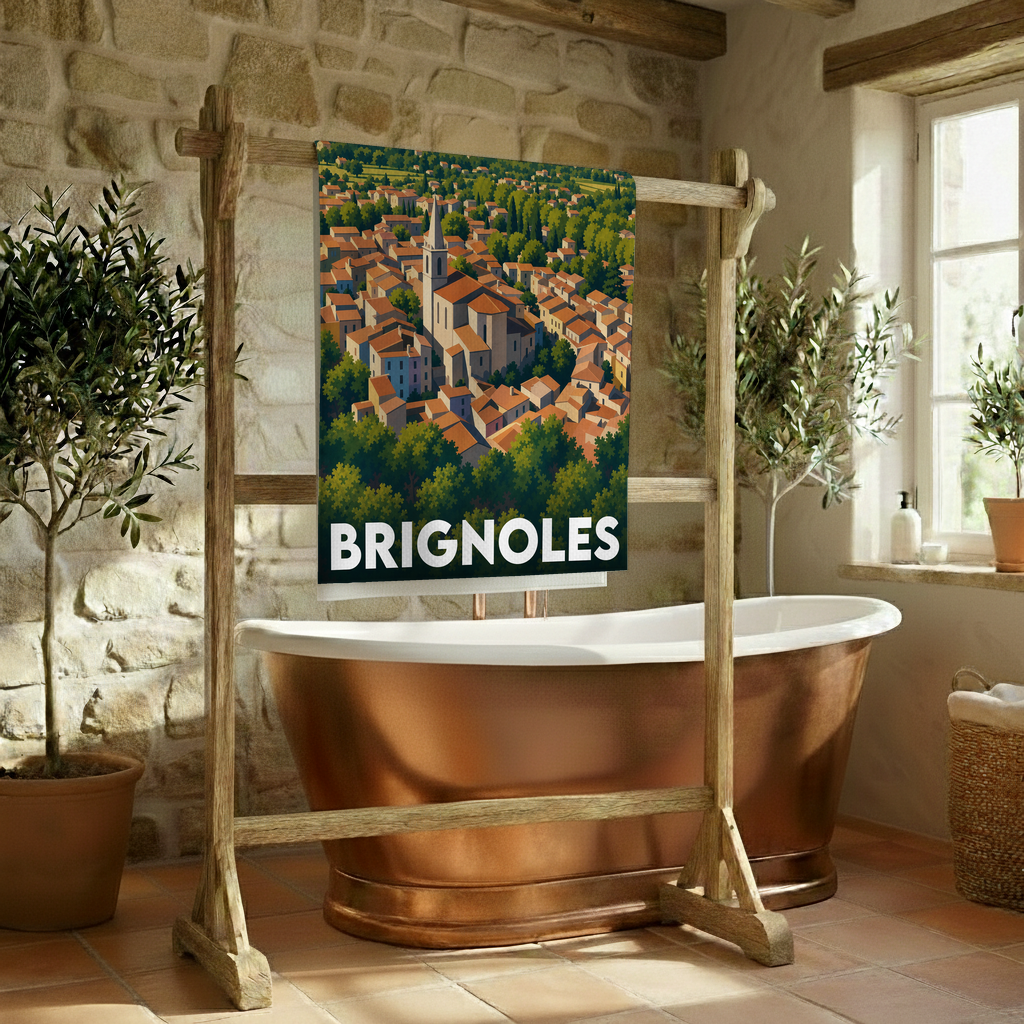 Serviette de bain souvenir de la ville de Brignoles avec une illustration stylisée.