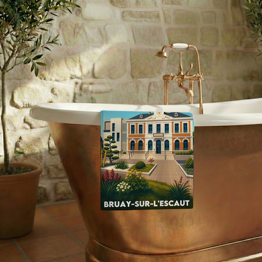 Serviette de bain souvenir de la ville de Bruay-sur-l'Escaut avec une illustration stylisée.