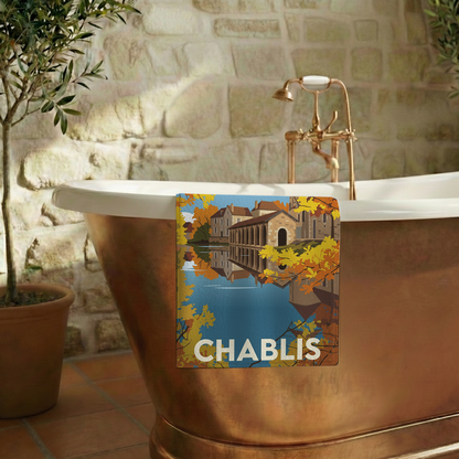 Serviette de bain souvenir de la ville de Chablis avec une illustration stylisée.