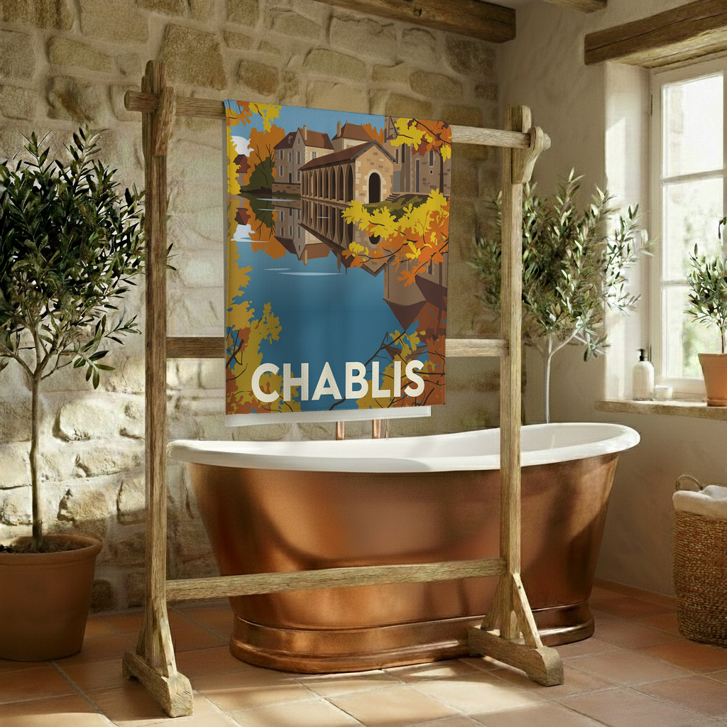 Serviette de bain souvenir de la ville de Chablis avec une illustration stylisée.