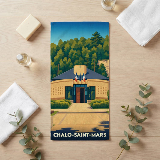 Serviette de bain souvenir de la ville de Chalo-Saint-Mars avec une illustration stylisée de sa mairie.