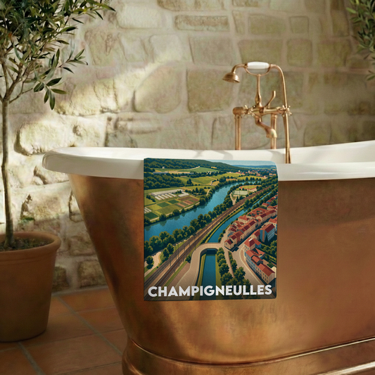 Serviette de bain souvenir de la ville de Champigneulles avec une illustration panoramique stylisée.