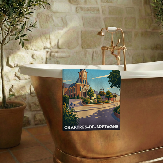 Serviette de bain souvenir de Chartres-de-Bretagne avec une illustration stylisée de l'église et du centre-ville.