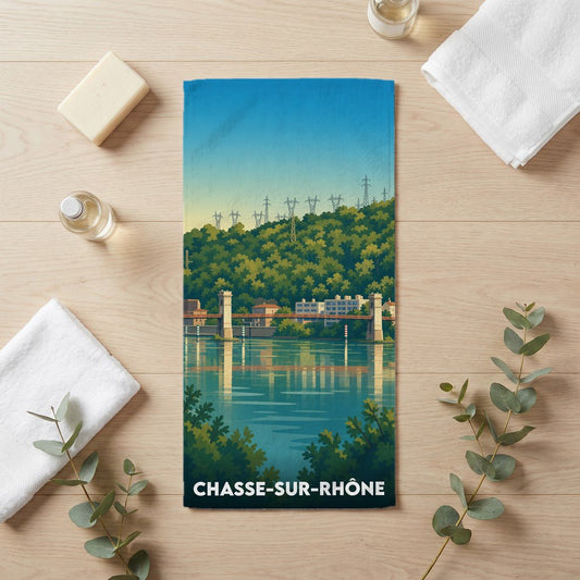 Serviette de bain souvenir de Chasse-sur-Rhône avec une illustration stylisée du Rhône et de son pont.