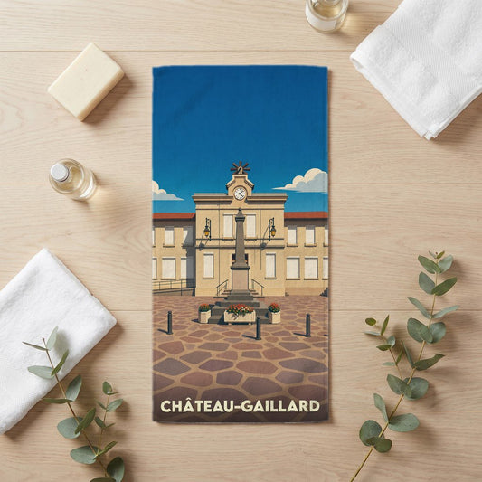 Serviette de bain souvenir de la ville de Château-Gaillard avec une illustration stylisée.