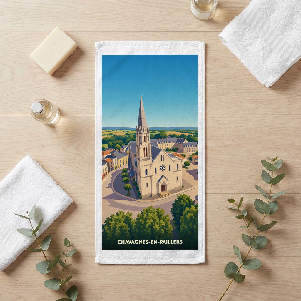 Serviette de bain souvenir de Chavagnes-en-Paillers avec une illustration stylisée de son église.