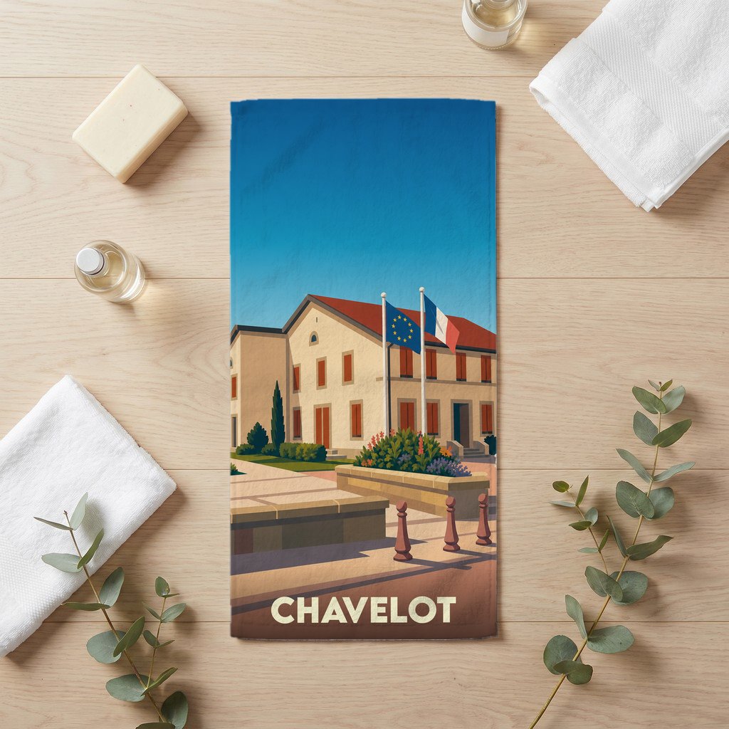 Serviette de bain souvenir de la ville de Chavelot illustrée d'un paysage urbain stylisé.