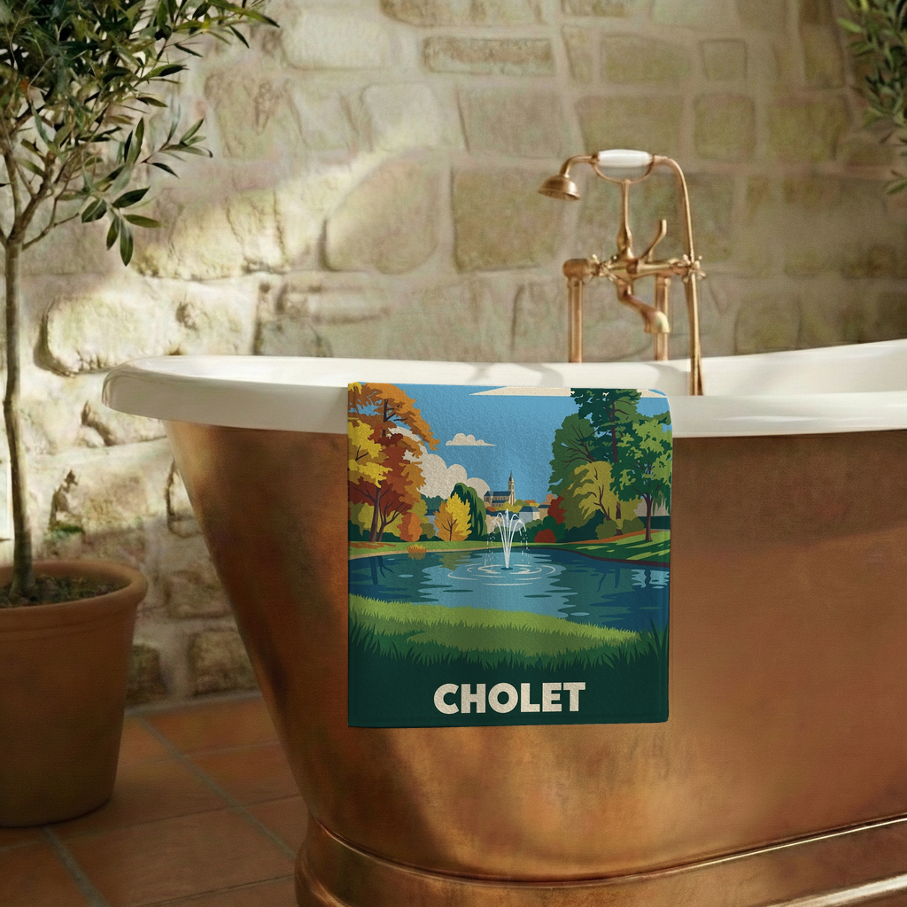 Serviette de bain souvenir de la ville de Cholet avec une illustration stylisée.