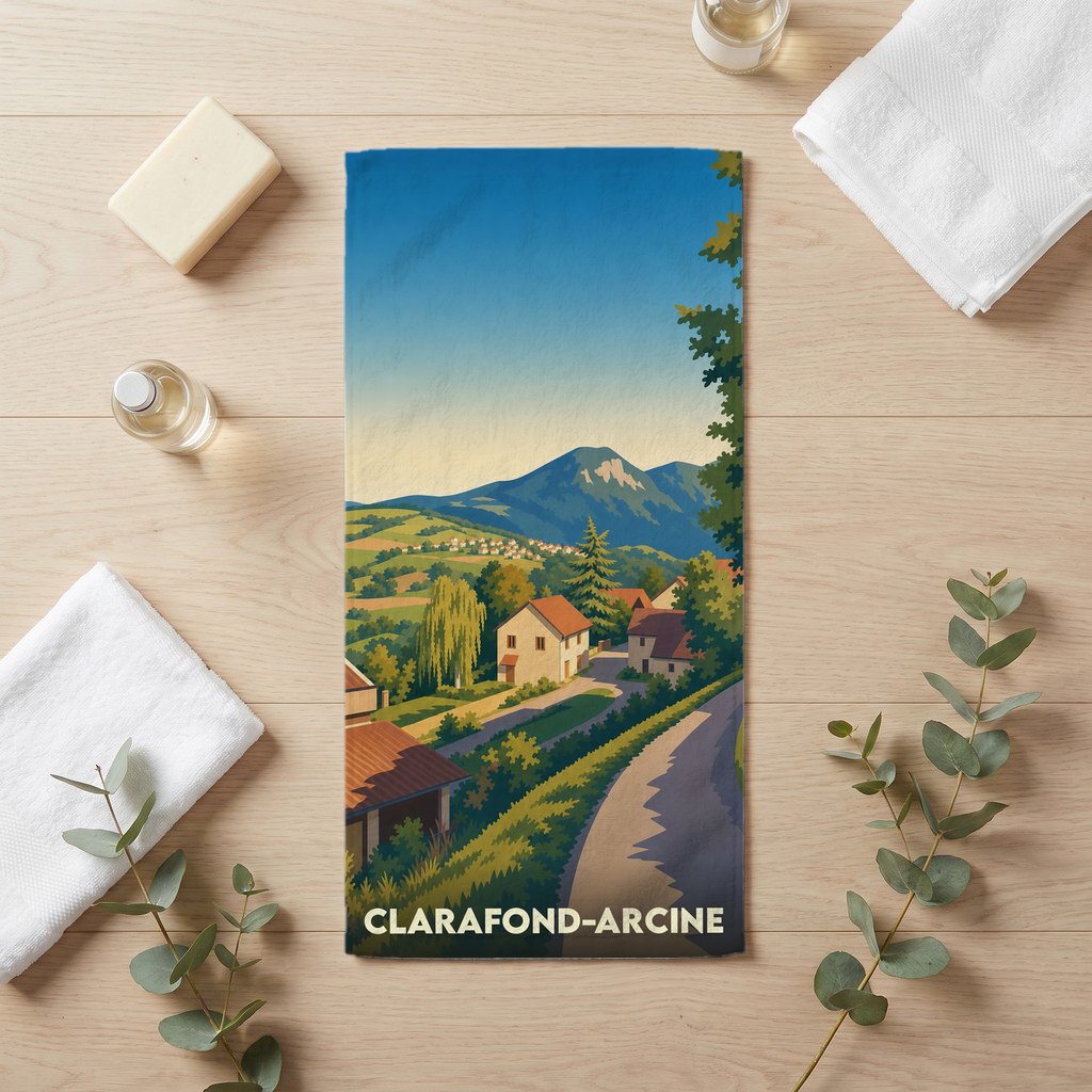 Serviette de bain souvenir de la ville de Clarafond-Arcine avec une illustration de paysage montagneux.