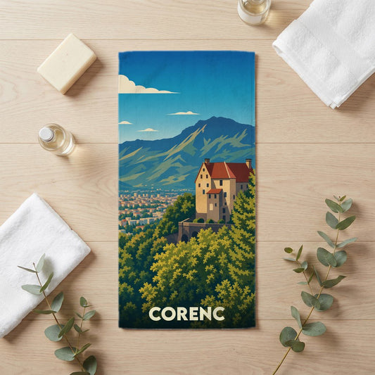 Serviette de bain souvenir de la ville de Corenc avec une illustration stylisée.