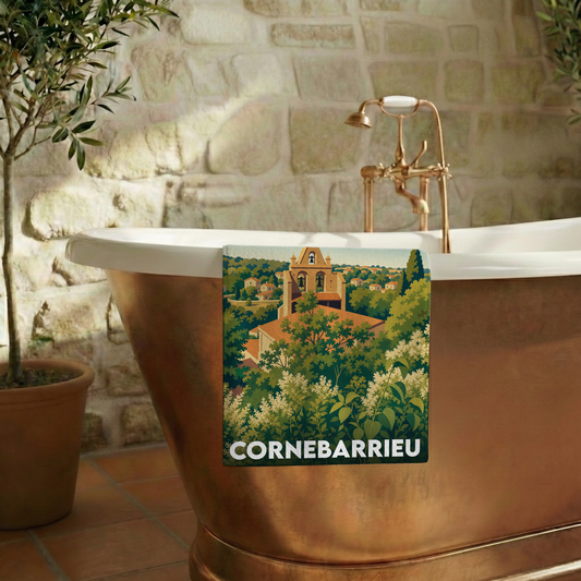 Serviette de bain souvenir de la ville de Cornebarrieu avec une illustration stylisée.