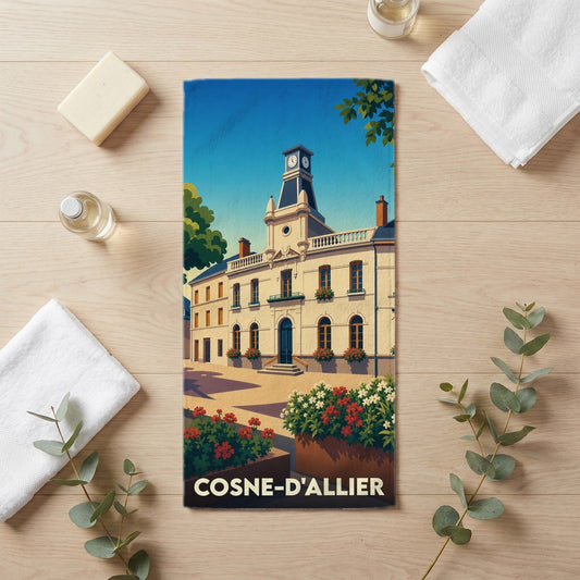 Serviette de bain souvenir de la ville de Cosne-d'Allier illustrée d'un dessin stylisé de l'hôtel de ville.