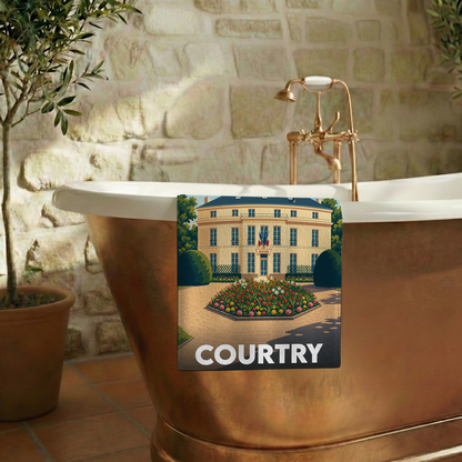 Serviette de bain souvenir de la ville de Courtry avec une illustration stylisée.