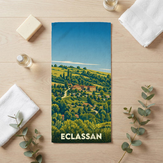 Serviette de bain souvenir de la ville de Eclassan avec une illustration paysagère stylisée.