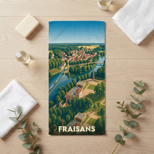 Serviette de bain souvenir de la ville de Fraisans illustrée d'un paysage panoramique stylisé.